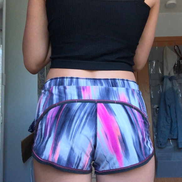Lululemon running shorts! - Picture 4 of 5